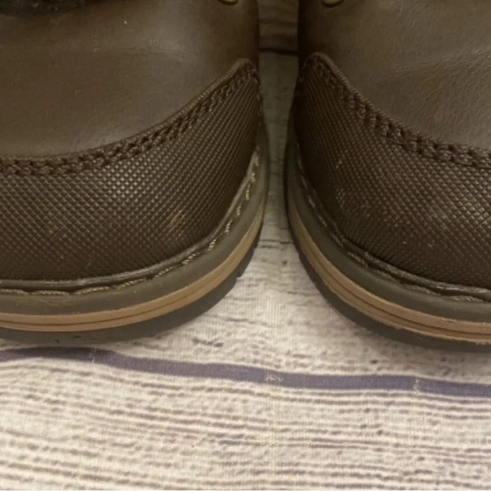 Skechers  boots size 11 toddler boys
